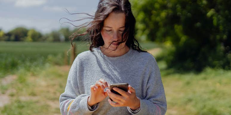 Woman has iPhone tricks to not get distracted.