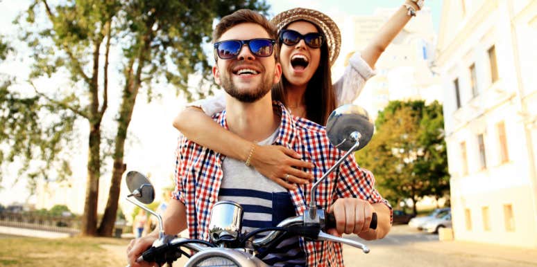 Why Every New Relationship Needs The 3-Day Rule couple on a bike
