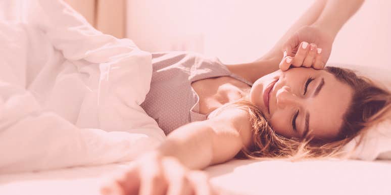 This 3-Step Morning Routine Will Set You Up For Happiness Each And Every Day woman waking up