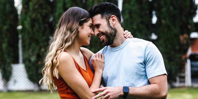 What You're Really Like In Relationships, Based On Your Attachment Style couple embracing