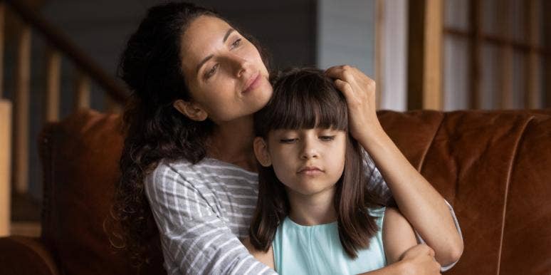 4 Basic Things Children Of Divorce Want From Their Parents single mom and daughter