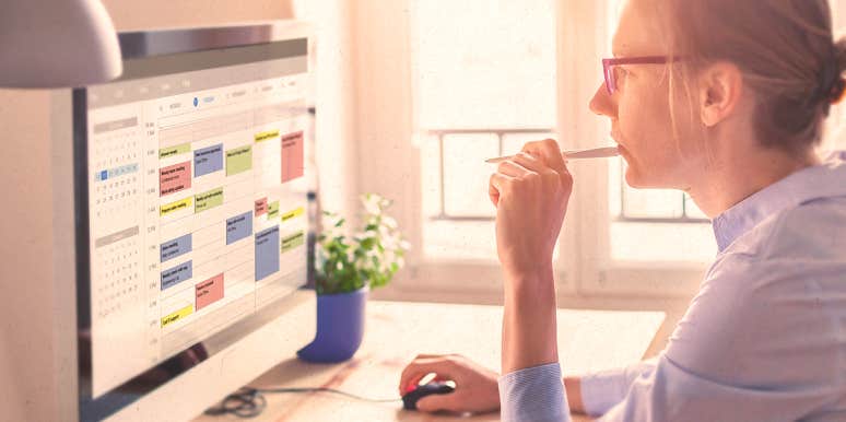 4 Unsexy One-Minute Habits That Save Me 30 Hours Every Week time-blocking on screen