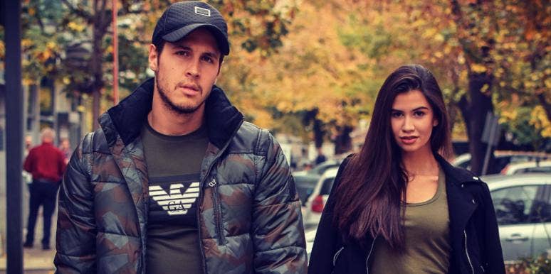 5 Signs Of An Unhappy Marriage That Don't Necessarily Mean It's Over 5 Signs Of An Unhappy Marriage That Don't Necessarily Mean It's Over