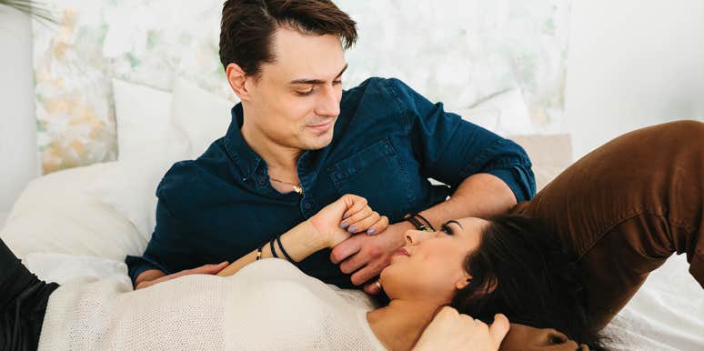 5 Powerful Types Of Trust Every Relationship Needs If You Want It To Last couple laying together