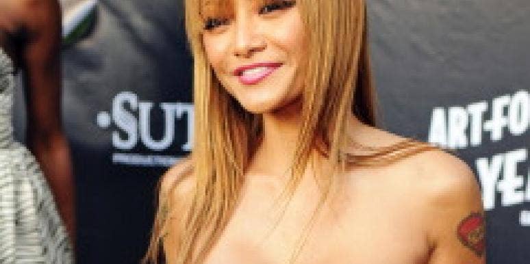 Tila Tequila Reveals Bruises After Fight With BF Tila Tequila fight Shawne Merriman