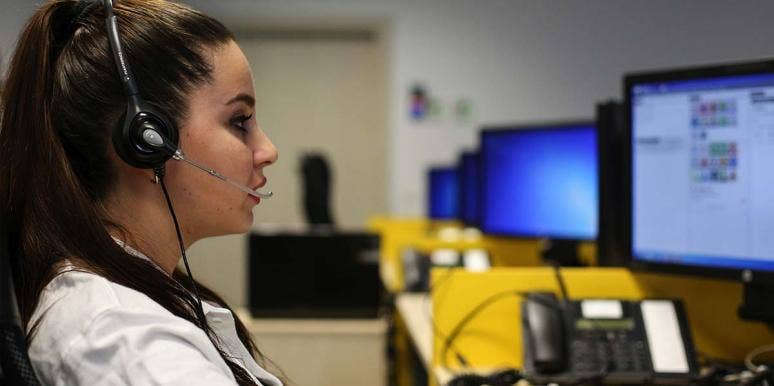 Who is Donna Reneau? New Details On The 911 Dispatcher Who Told Drowning Woman "Maybe This Will Teach You" Who is Donna Reneau? New Details On The 911 Dispatcher Who Told Drowning Woman "Maybe This Will Teach You"