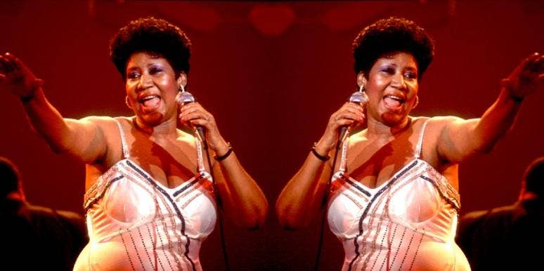 Why Did Aretha Franklin Always Carry Her Purse On Stage? Details Why Singer Always Asked To Be Paid In Cash Why Did Aretha Franklin Always Carry Her Purse On Stage? Details Why Singer Always Asked To Be Paid In Cash
