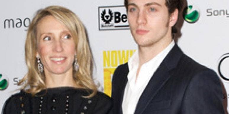 Kick-Ass aaron johnson engaged to a cougar