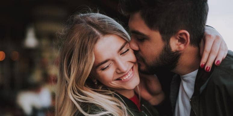 11 Signs Your Long-Distance Relationship Only Exists Online (& What To Do About It) 11 Signs Your Long-Distance Relationship Only Exists Online (& What To Do About It)