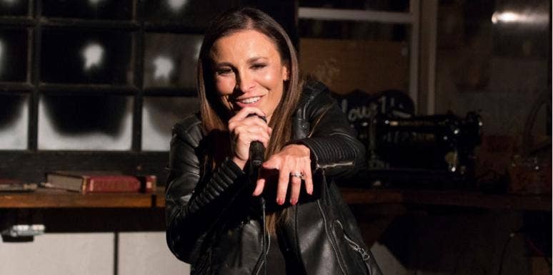 Who Is Lindsay Glazer? New Details On The Comedian Being Sued By NBA Star Scottie Pippen — And Their Strange Legal Face-Off Who Is Lindsay Glazer? New Details On The Comedian Being Sued By NBA Star Scottie Pippen — And Their Strange Legal Face-Off