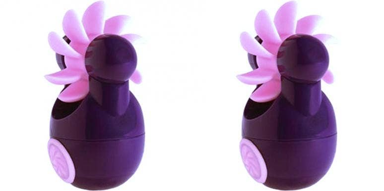 This New Sex Toy Called 'The Sqweel' Might Look Weird But It Is Orgasm Central This New Sex Toy Called 'The Sqweel' Might Look Weird But It Is Orgasm Central