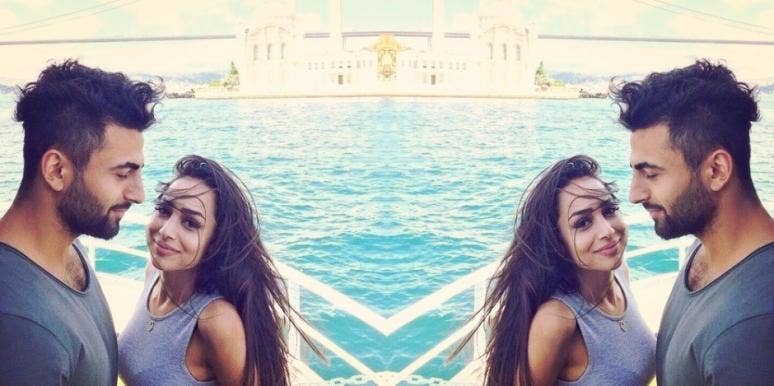 7 Uncomfortable Signs You're In An 'Almost' Relationship 7 Uncomfortable Signs You're In An 'Almost' Relationship