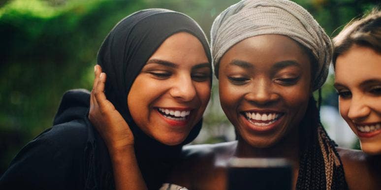 6 Alluring Zodiac Signs Who Charm Everyone They Meet, According To Astrology 6 Alluring Zodiac Signs Who Charm Everyone They Meet, According To Astrology
