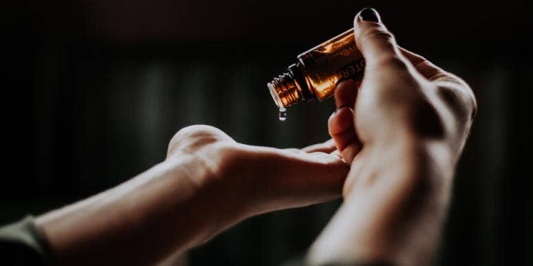 What Is Aromatherapy? The Major Types & Benefits Of Essential Oils For Anxiety, Spiritual Health, And More 