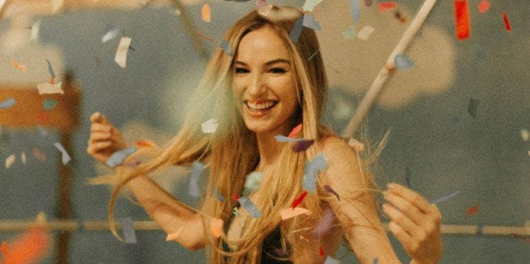 How To Avoid Holiday Stress From 'FOMO,' Burnout, & Family Drama This Season How To Avoid Holiday Stress From 'FOMO,' Burnout, & Family Drama This Season
