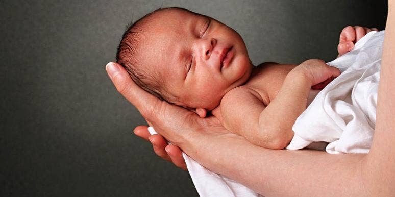 How To Shape The Head Of Your Baby — Yes, It's A Real Thing How To Shape The Head Of Your Baby — Yes, It's A Real Thing