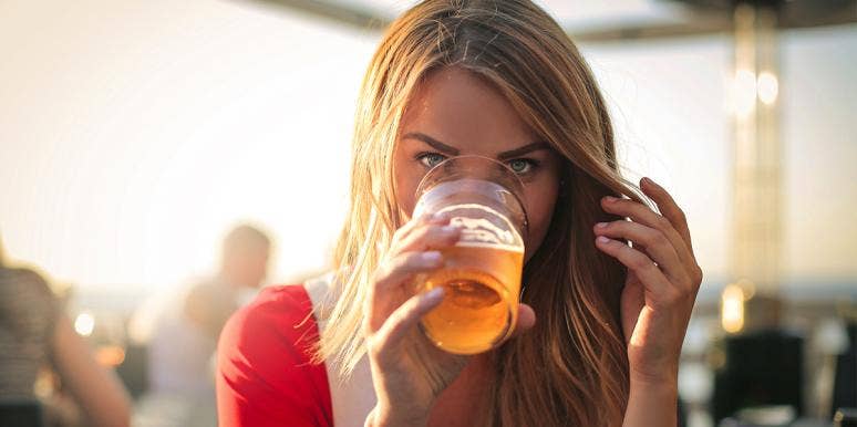 Single People Who Drink Beer Are More Likely To Get A Date Single People Who Drink Beer Are More Likely To Get A Date