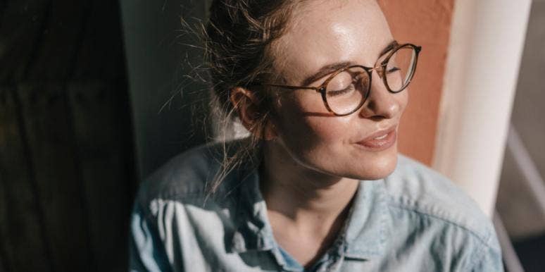20 Best ASMR Videos To Instantly Relax You relaxed woman