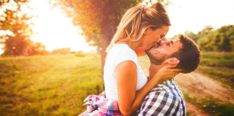 4 Best Romantic Matches For Virgo (And The Zodiac Signs Who Don't Stand A Chance) couple kissing