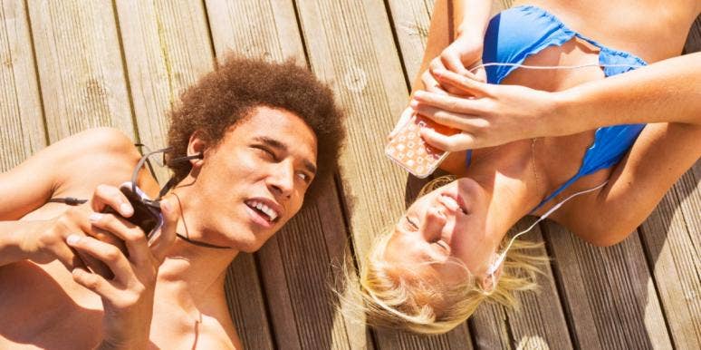 10 Best Podcasts About Relationships 10 Best Podcasts About Relationships