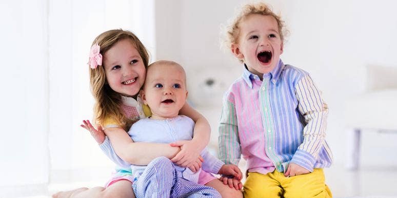 How Birth Order Bizarrely Affects Your Kids' Personalities siblings