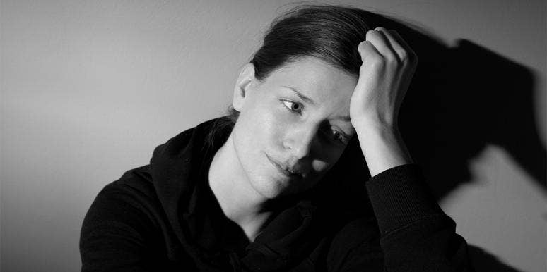 What Living With Borderline Personality Disorder Really Feels Like depressed woman