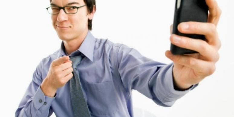 conceited man picture with cell phone Relationship Fail: The Top 10 Reasons You Should Date Me!
