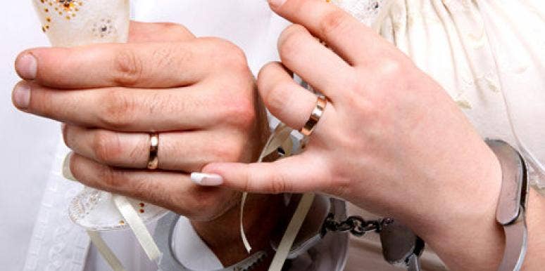 handcuffed couple arrested couple
