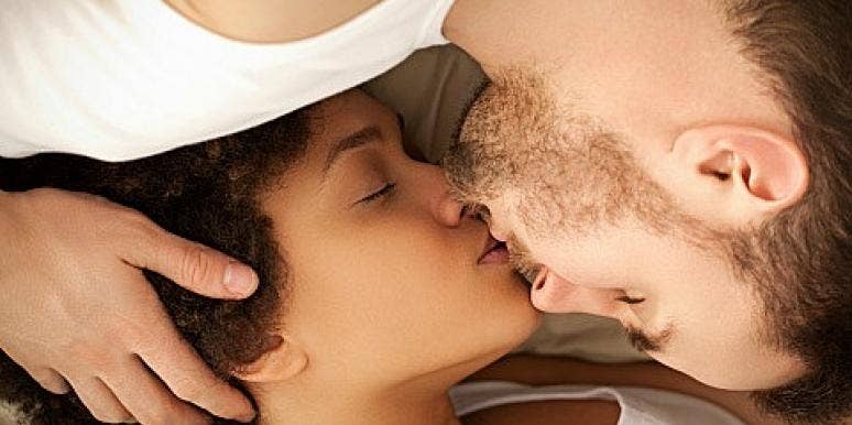 couple kissing upside down couple kissing upside down