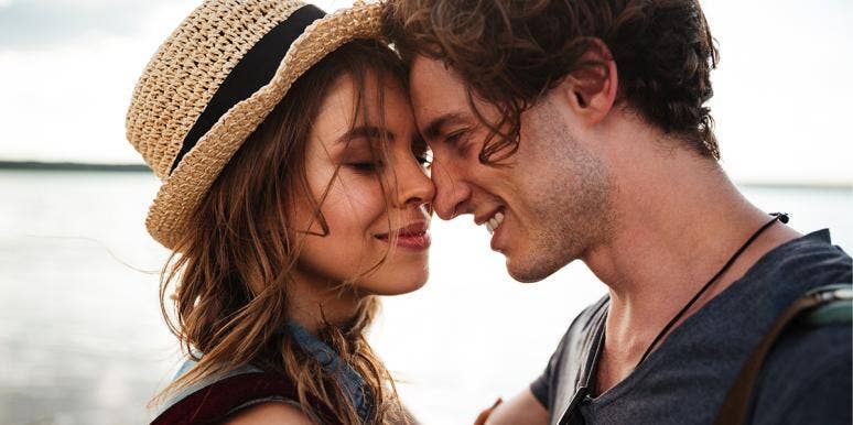 5 Weird Things Couples Do When They're In Love 5 Weird Things Couples Do When They're In Love