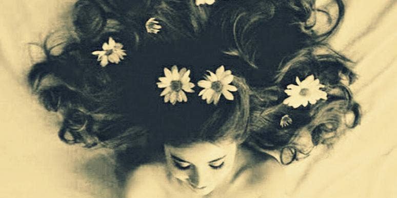 daisies in hair sleeping