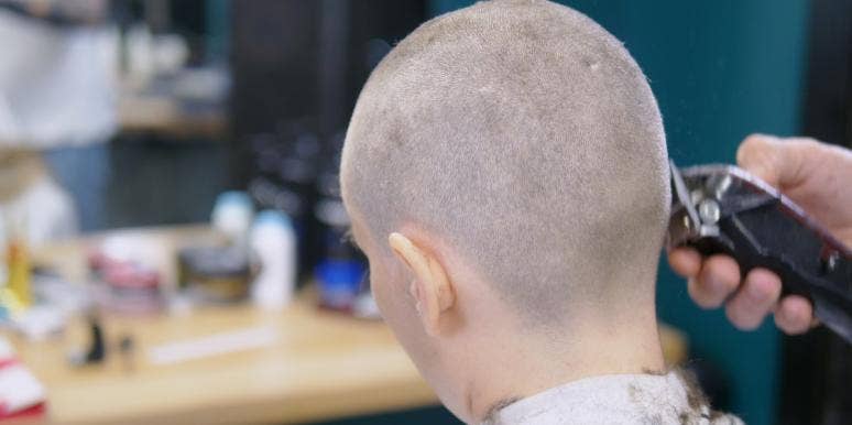 Dad Makes Daughter Shave Her Head After Bullying A Girl With Cancer Dad Makes Daughter Shave Head Reddit