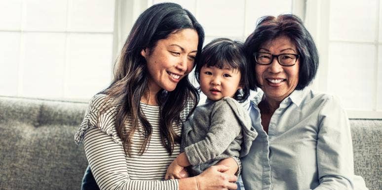 dealing with overbearing in-laws woman with mother-in-law and daughter