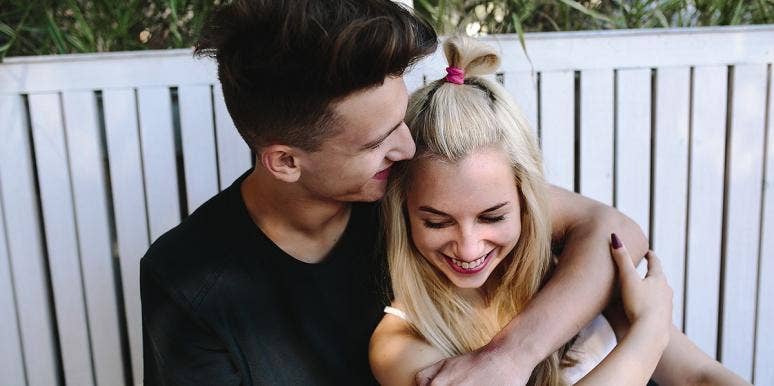 7 Ways Your First Love Changes You Psychologically young couple hugging