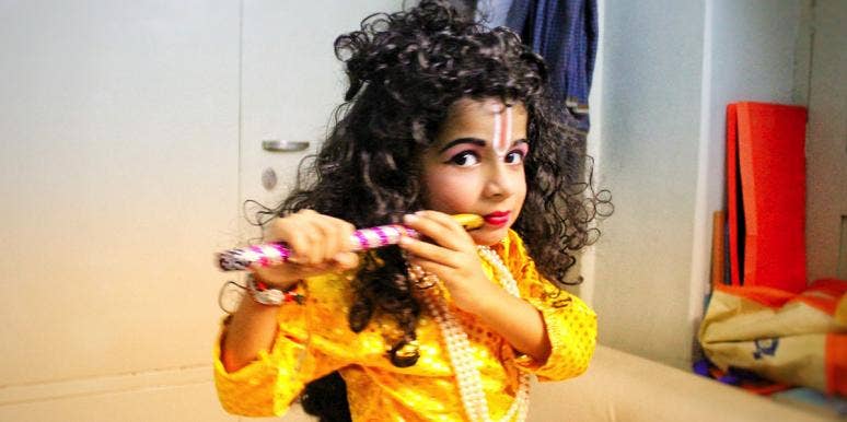 Mom Gives Son RuPaul-Style Makeover And Drag Queen Nickname "Ballooni" Mom Gives Son RuPaul-Style Makeover And Drag Queen Nickname "Ballooni"