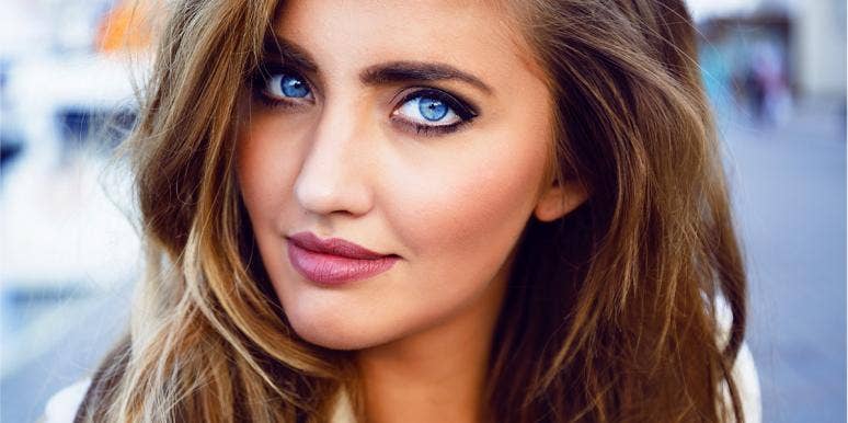 This 30-Second Beauty Trick Gives You GIGANTIC Doe Eyes This 30-Second Beauty Trick Gives You GIGANTIC Doe Eyes