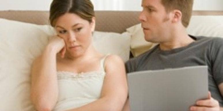 Should We Share Relationship Problems On Facebook? facebook fighting