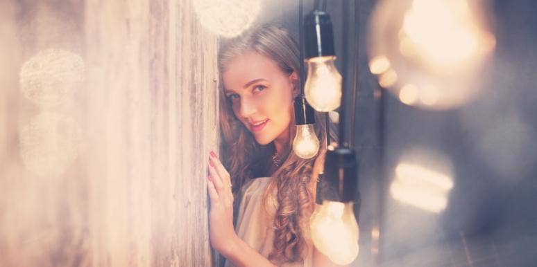 Are Psychics Real? 5 Ways To Tell If You're Getting Psychic Readings From A Con Artist Are Psychics Real? 5 Ways To Tell If You're Getting Psychic Readings From A Con Artist