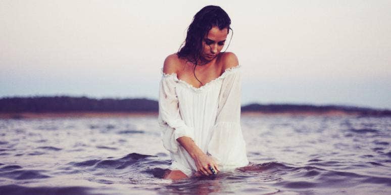 Why Fear Of Commitment Issues Are Keeping You Single & In Unhealthy Relationships Why Fear Of Commitment Issues Are Keeping You Single & In Unhealthy Relationships