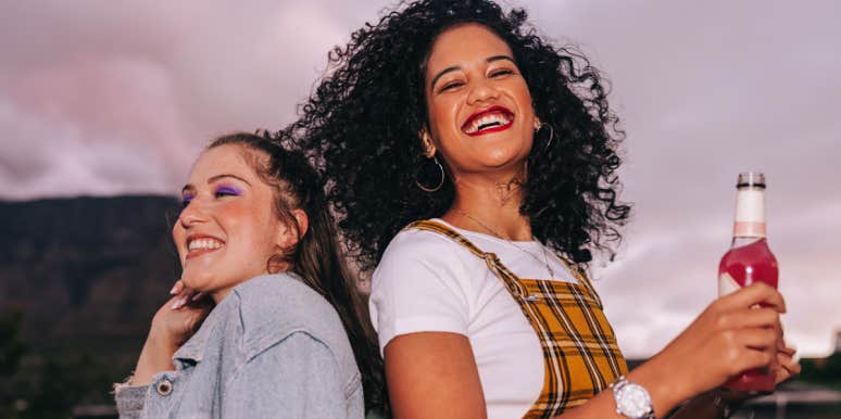 Why I Will Always Be The Friend That You Deserve friends hanging out