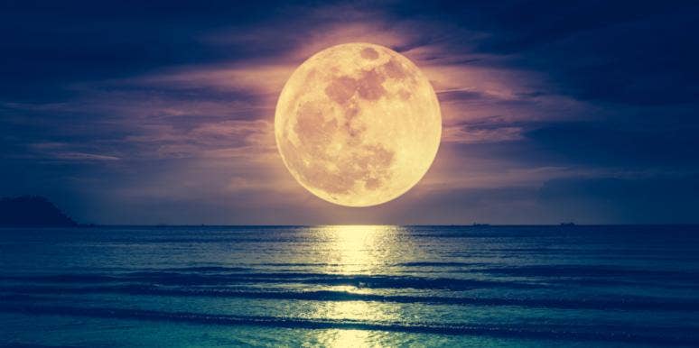 Full Moon In Capricorn Lunar Eclipse Tarot Card Reading For July 4-5, 2020 Full Moon In Capricorn Lunar Eclipse Tarot Card Reading For July 4-5, 2020