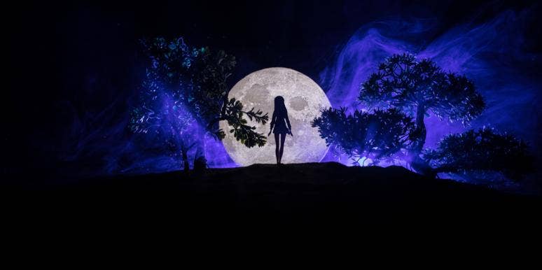 6 Full Moon Spells To Try On Halloween