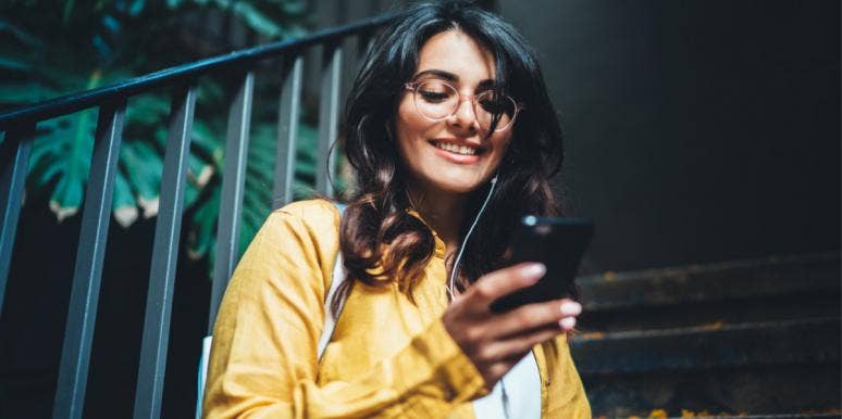 60 Cute 'Good Morning' Texts To Start Her Day With A Smile happy woman texting