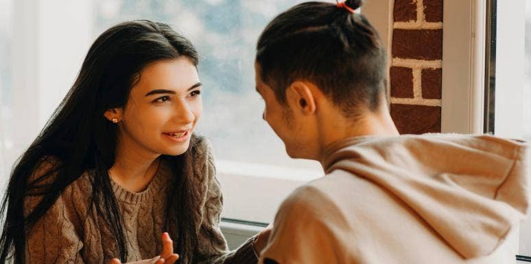 9 Tell-Tale Signs Your Partner Is Financially Unstable woman and man looking at each other