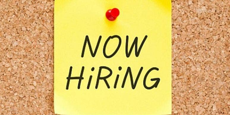 now hiring post it now hiring post it