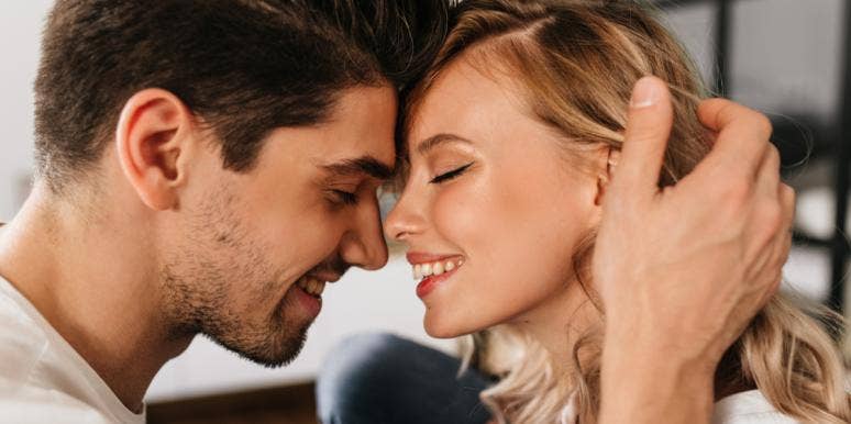9 Proven Ways Being In Love Makes You Gorgeous happy couple
