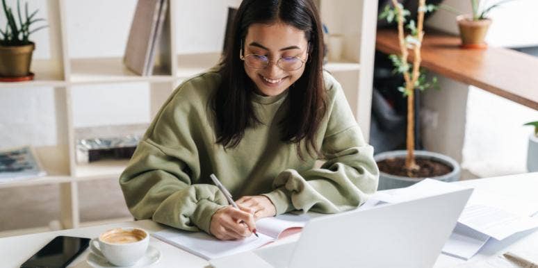 3 Skills Everyone Can Use To Become A More Well-Rounded Person woman studying