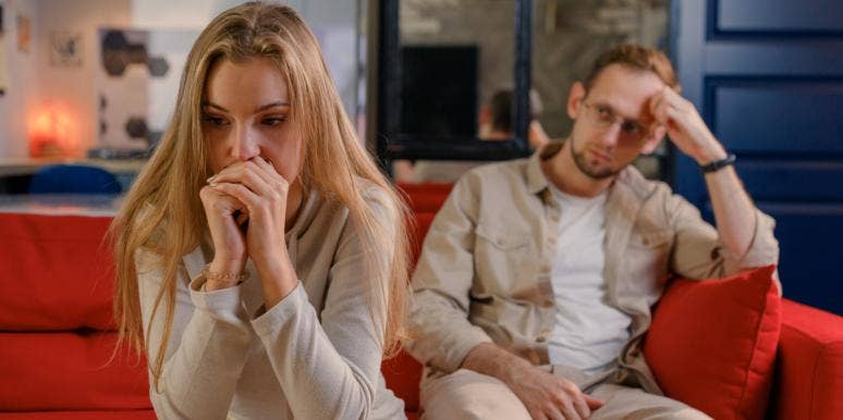 How To Know The Difference Between Healthy And Unhealthy Relationships unhappy man and woman
