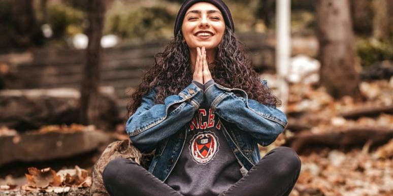 How To Meditate Your Way Through The Constant COVID-19 Updates (For The Sake Of Your Nervous System) How To Meditate Your Way Through The Constant COVID-19 Updates (For The Sake Of Your Nervous System)