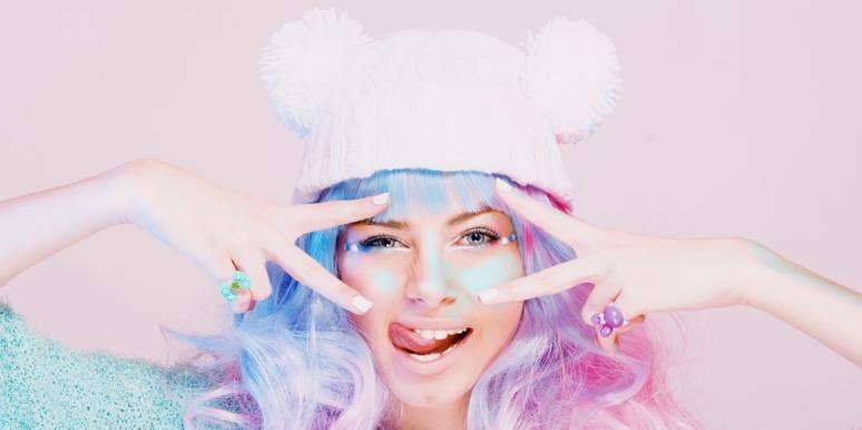 how to use positive affirmations every day woman using positive affirmations